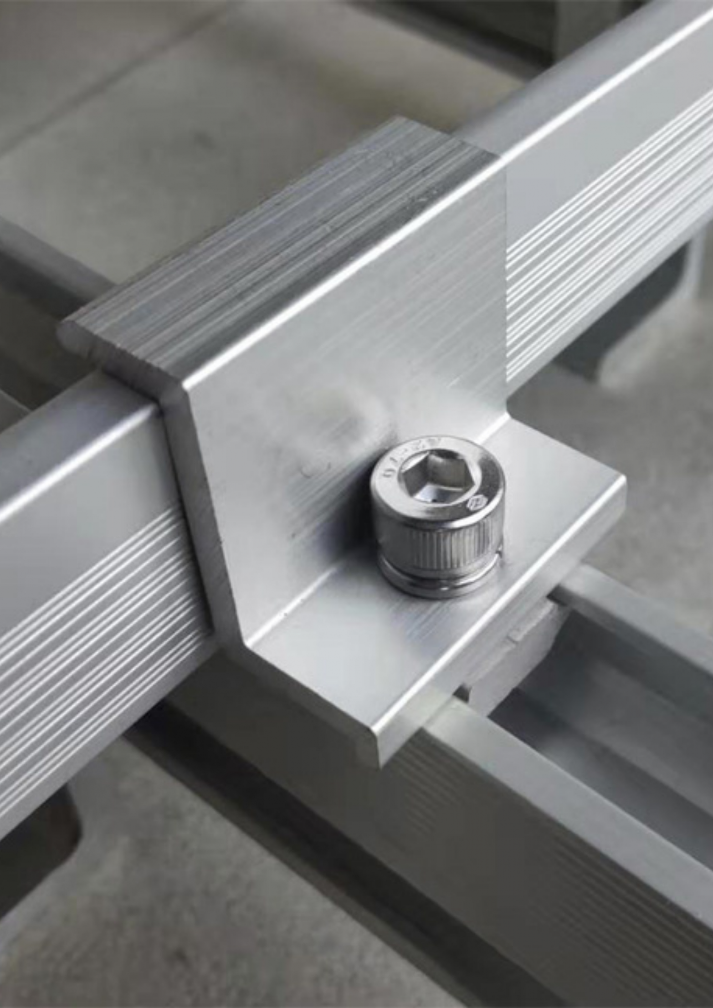 Mid Clamp / End Clamp Les secrets des énergies propres.